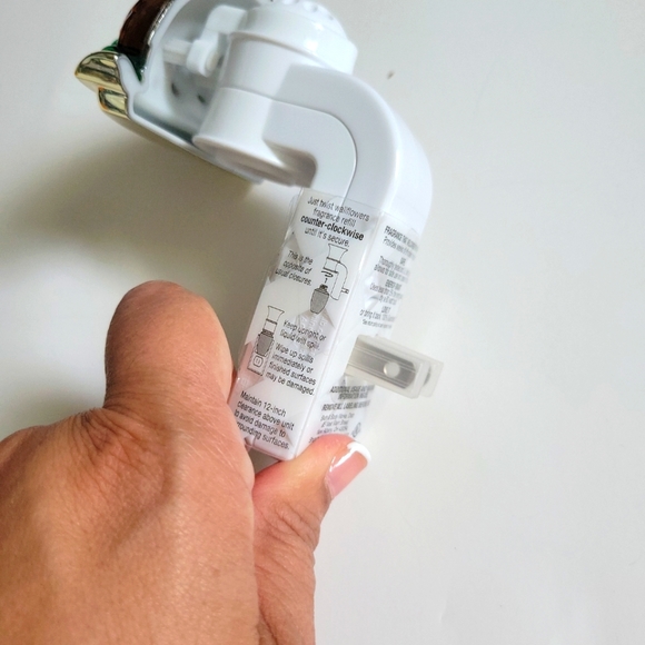 Bath & Body Works COOKED TURKEY DINNER Thanksgiving Wallflower Wall Plugin NEW - Picture 4 of 4